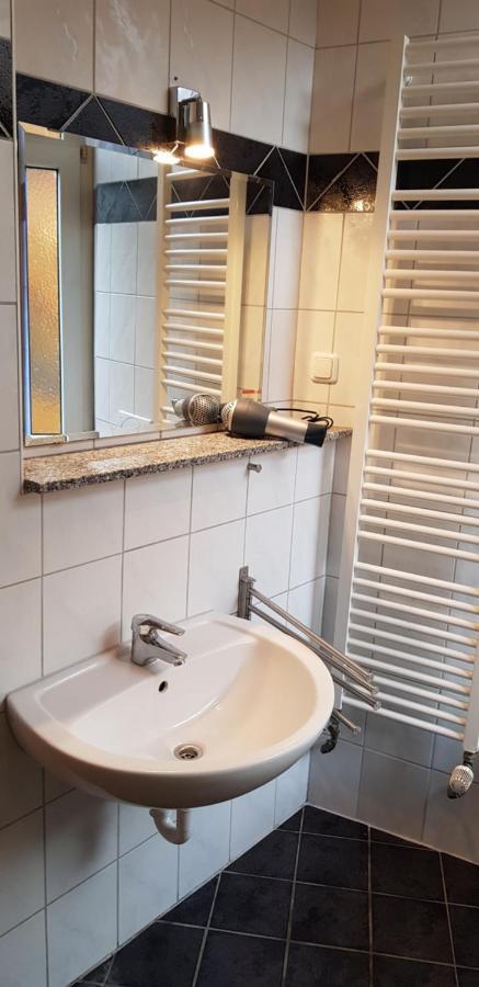 Elena Flat Lavendel Duisburg Zentrum Bagian luar foto