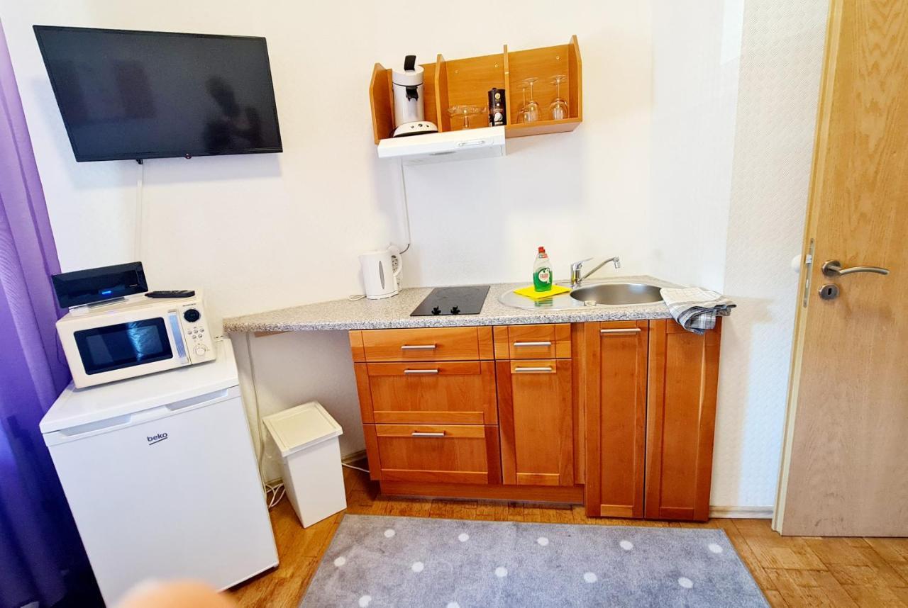 Elena Flat Lavendel Duisburg Zentrum Bagian luar foto